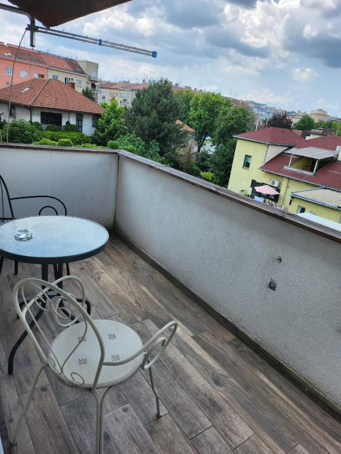 Apartman Buzanova 001 Leilighet Zagreb Eksteriør bilde
